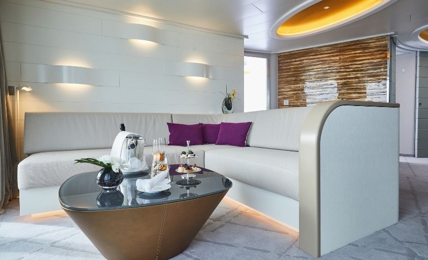 Spirit Grand Suite livingroom 2