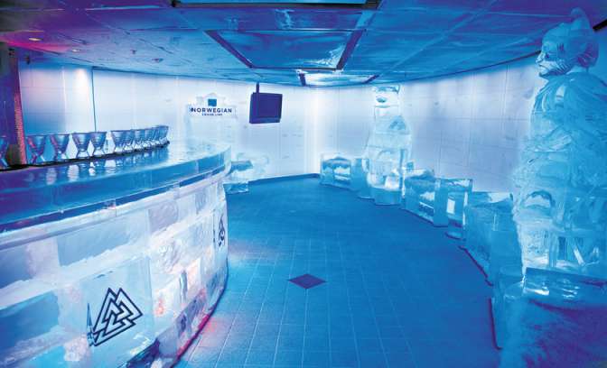De ijsbar op de Norwegian Epic van NCL