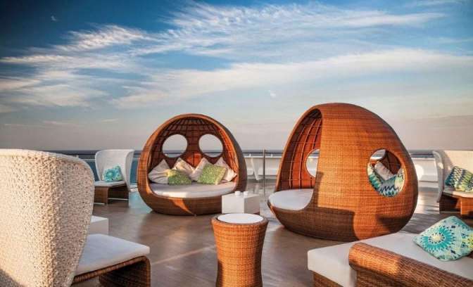 Costa NeoRomantico topdeck