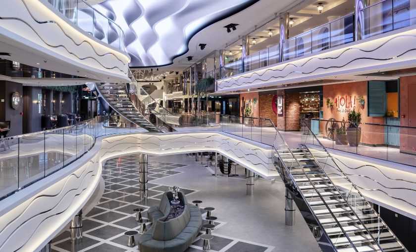 Promenade dek 2 MSC World Europa