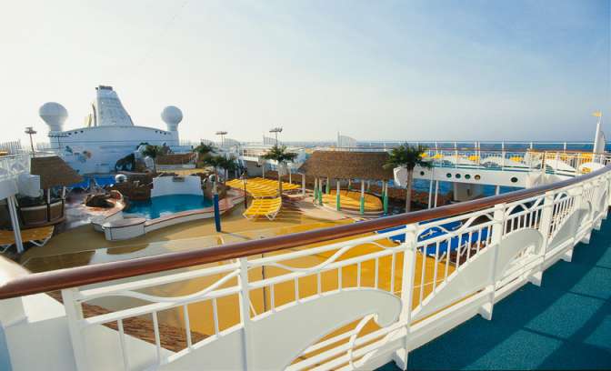 AIDAaura pooldeck AIDA cruises prijzen