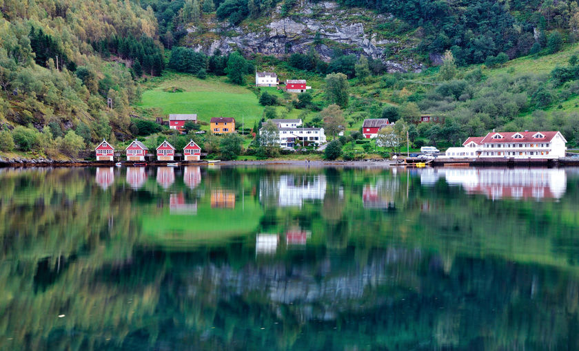 Waterweerspiegeling Flam